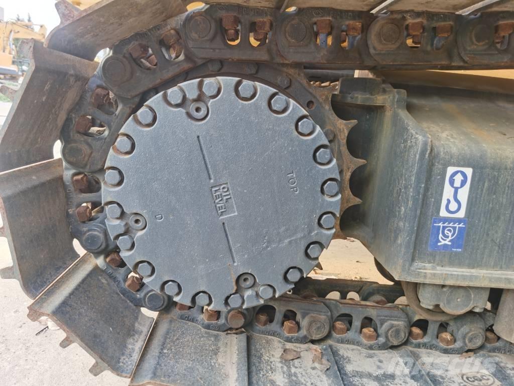 Komatsu PC 220-7 Koparki gąsienicowe