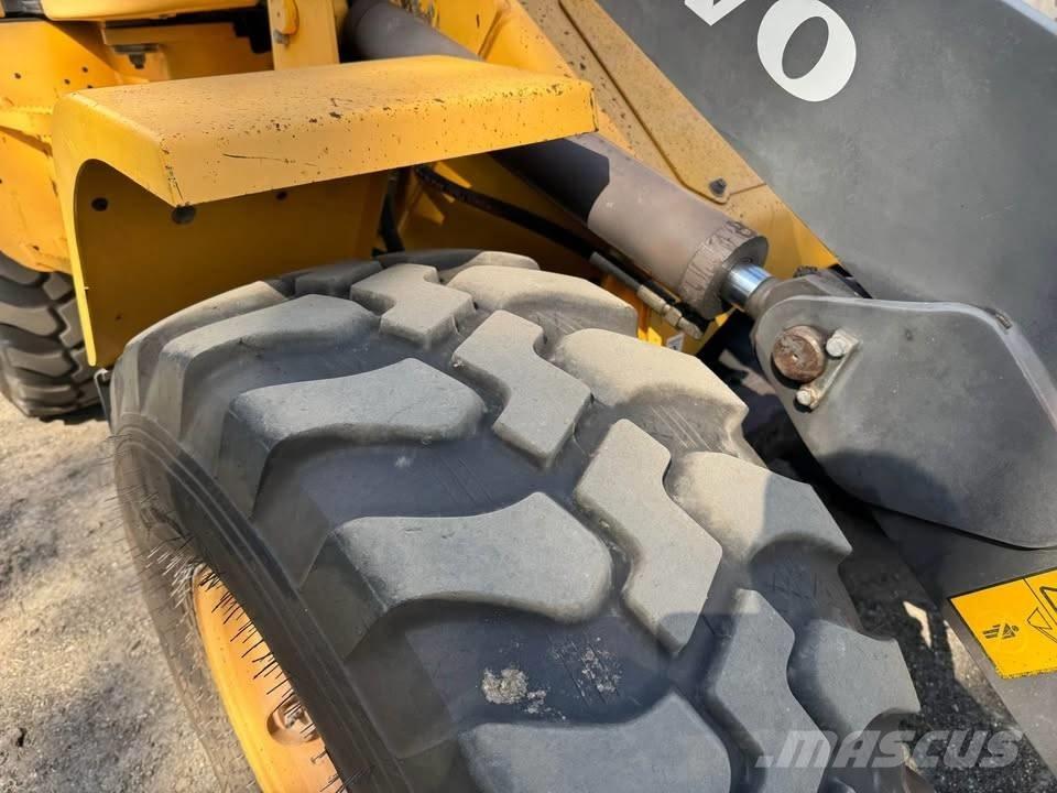Volvo L 30 G Ładowarki kołowe