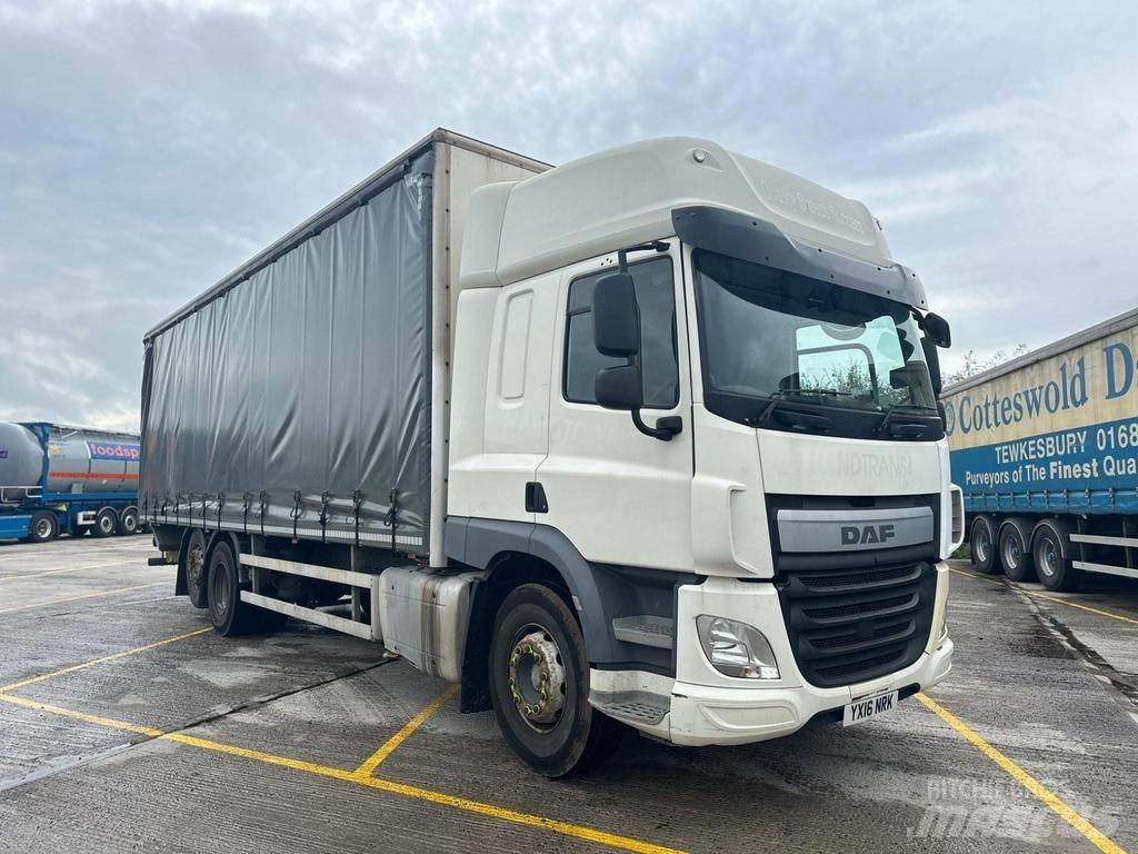 DAF CF330 Ciężarówki firanki