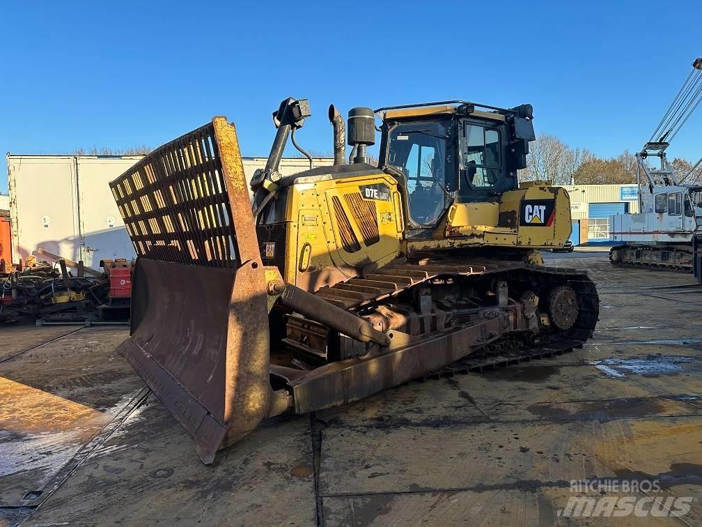 CAT D7E Spycharki gąsienicowe
