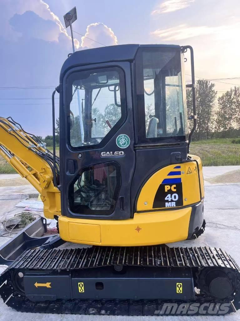 Komatsu PC 40 MR Minikoparki