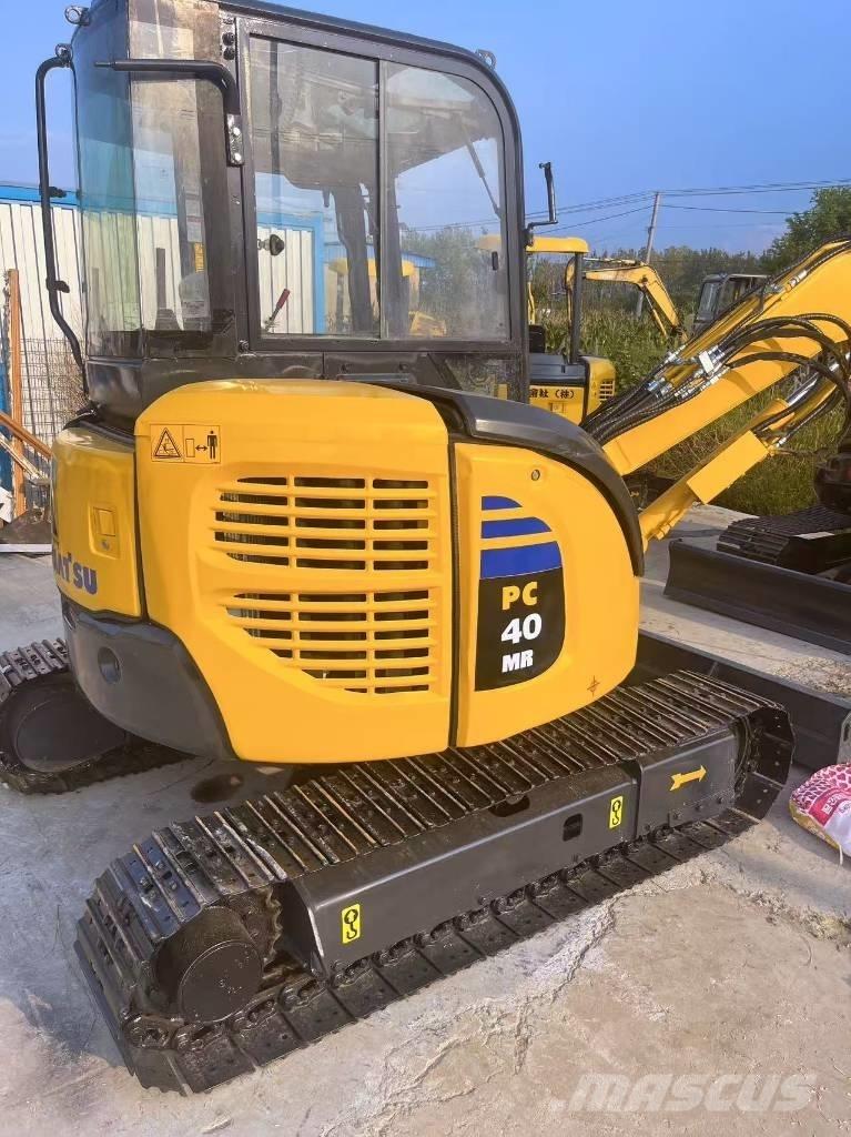 Komatsu PC 40 MR Minikoparki