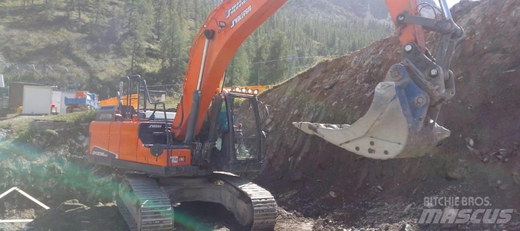 Doosan DX 235 Koparki gąsienicowe