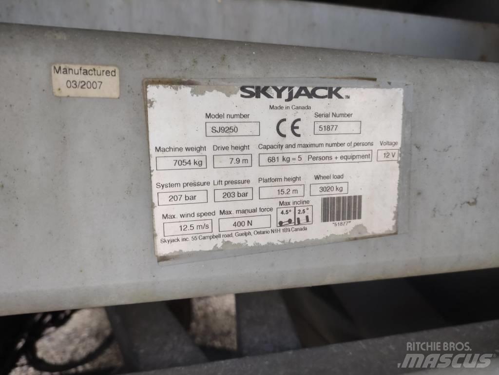 SkyJack SJ 9250 Podnośniki nożycowe
