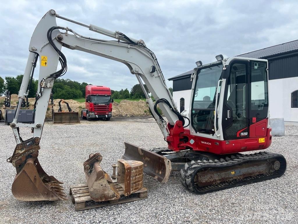 Takeuchi TB260 Minikoparki