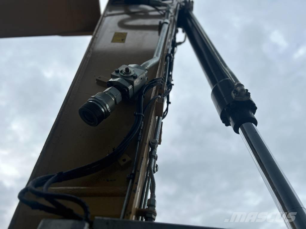 CAT M318F Koparki kołowe