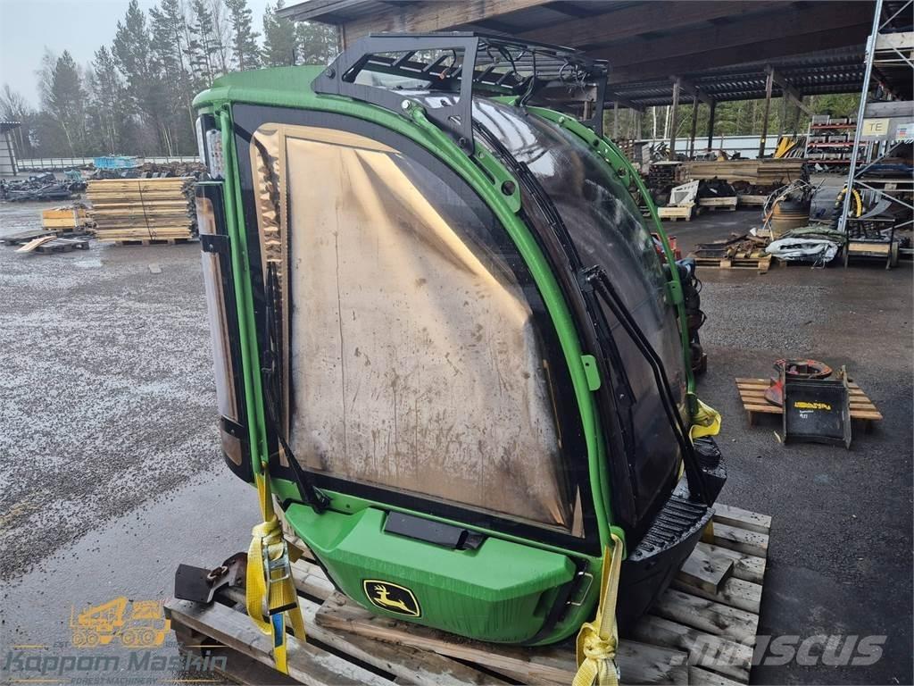 John Deere 1270G Kabiny i wnętrze
