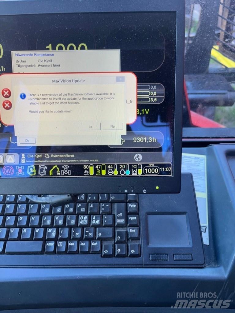Komatsu 855 Forwardery