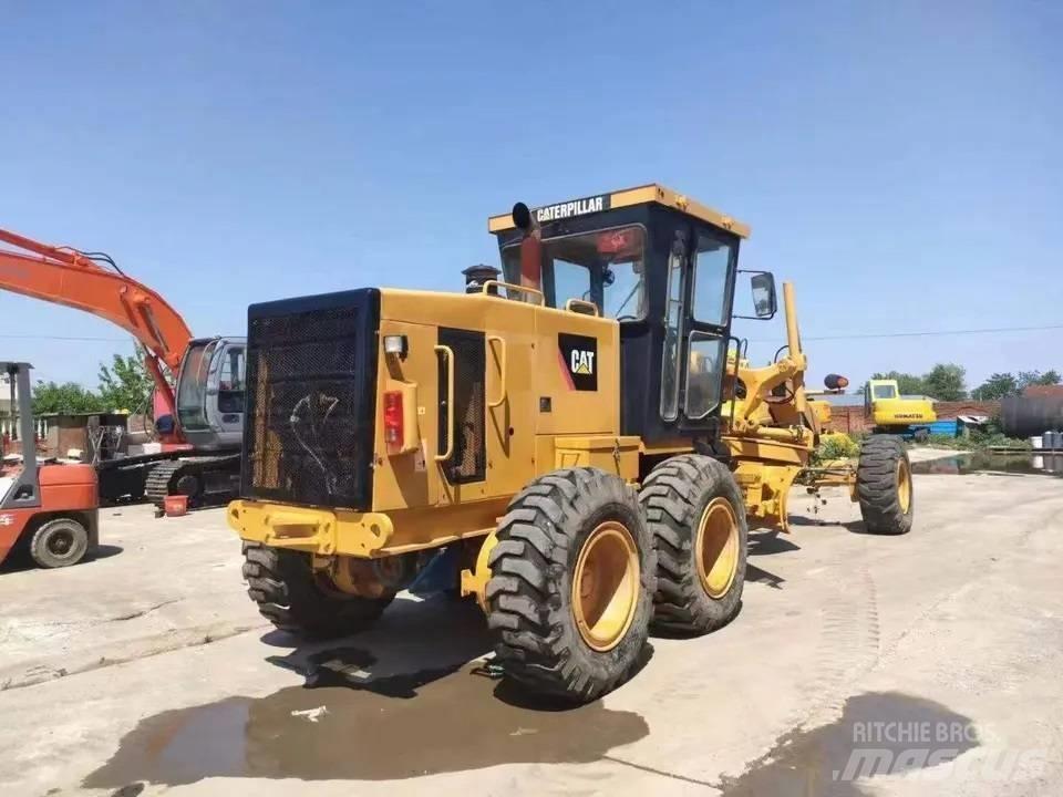 CAT 140 K Równiarki