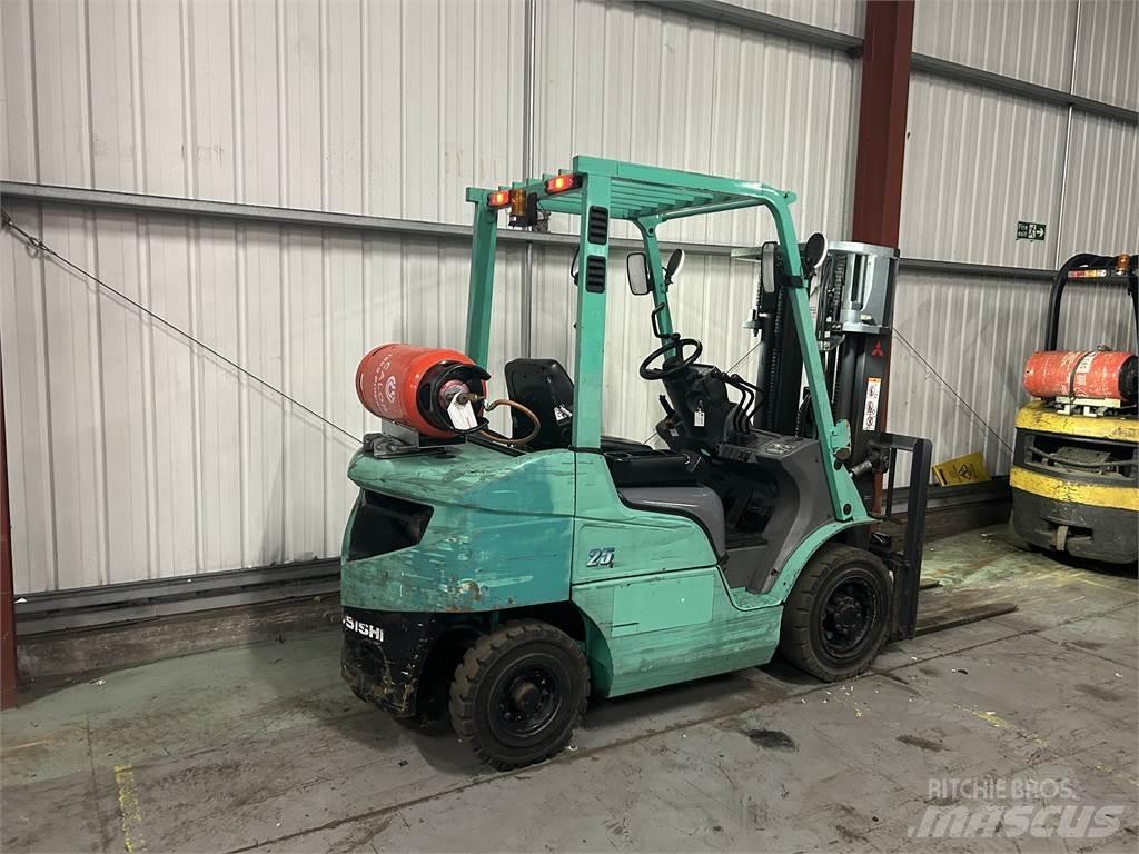 Mitsubishi FG25NT Wózki LPG