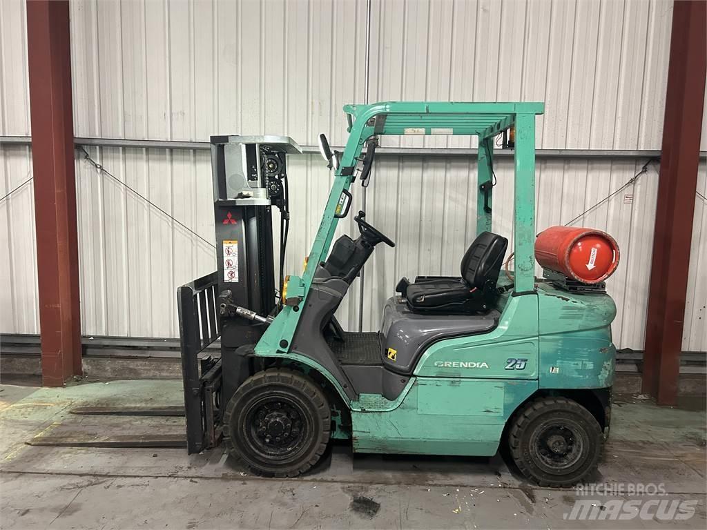 Mitsubishi FG25NT Wózki LPG