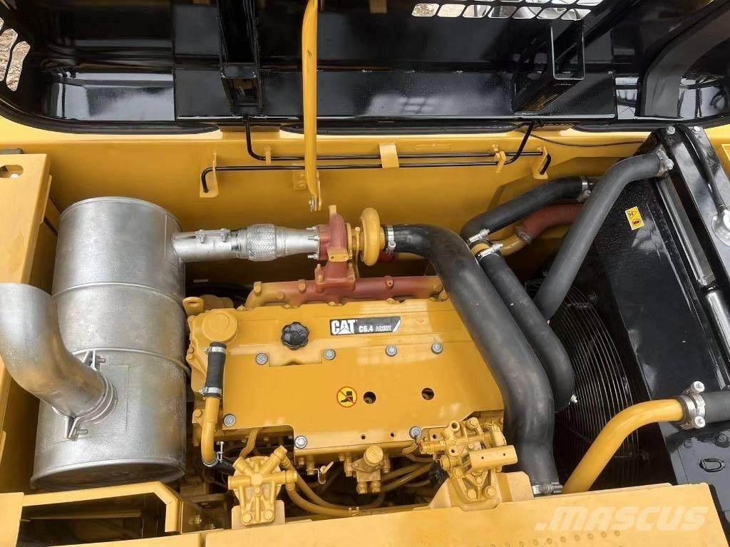 CAT 320 D2 Koparki gąsienicowe