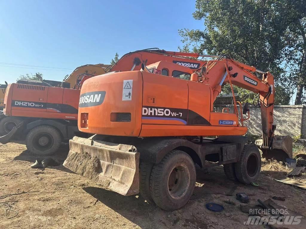 Doosan DH210W Koparki kołowe