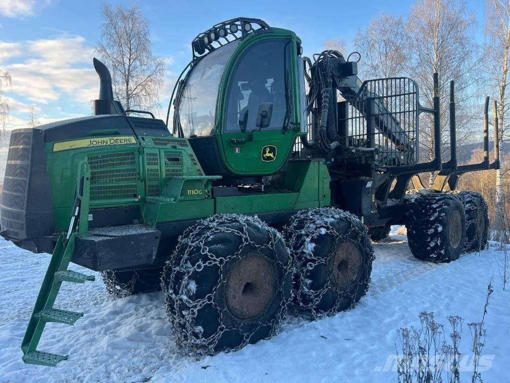 John Deere 1110 G Forwardery
