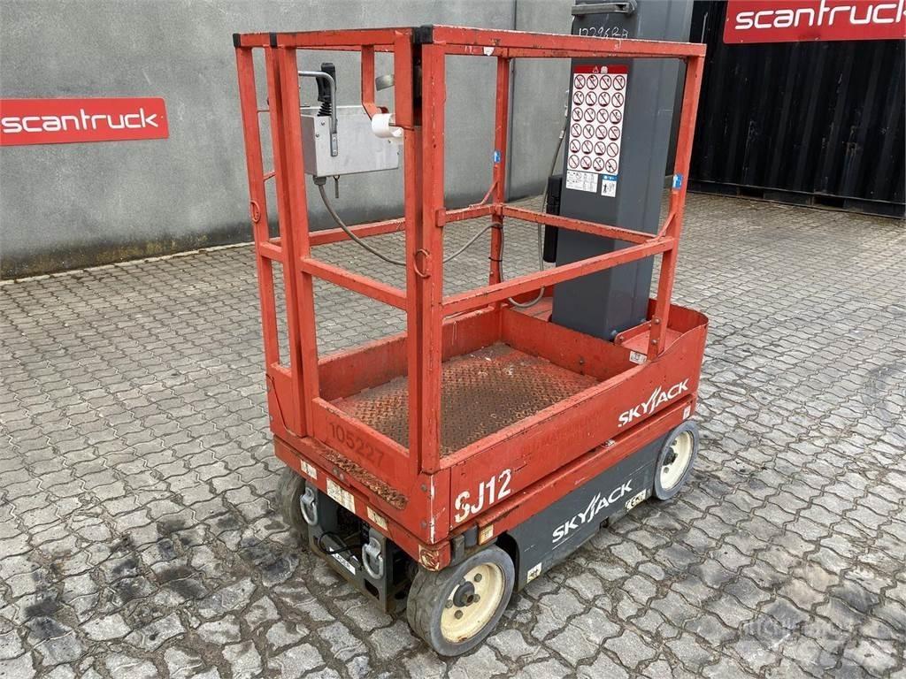 SkyJack SJ12 Podnośniki masztowe