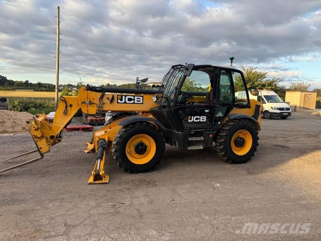 JCB 535-140 Hiviz Ładowarki teleskopowe