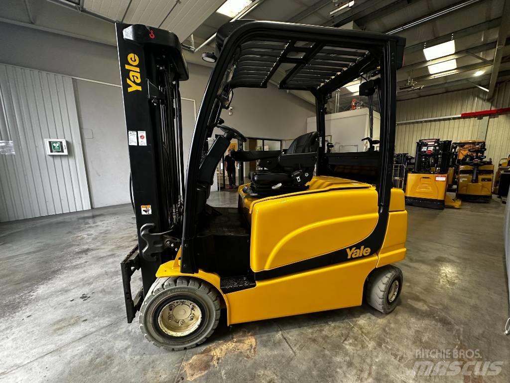Yale ERP30VL Wózki elektryczne