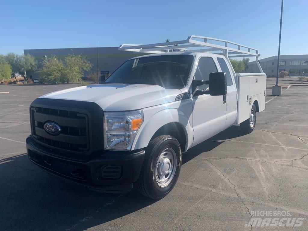 Ford F 350 Pick-upy / Pojazdy z otwieranymi burtami