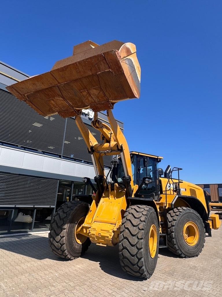 CAT 966 Ładowarki kołowe