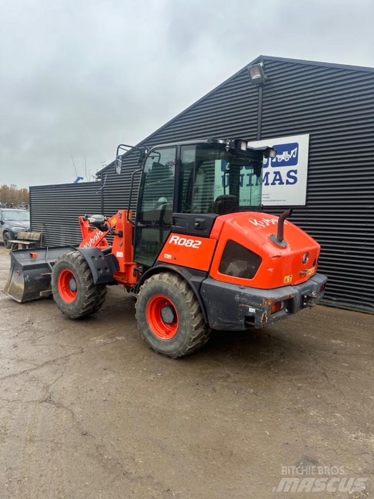 Kubota R 082 Ładowarki kołowe