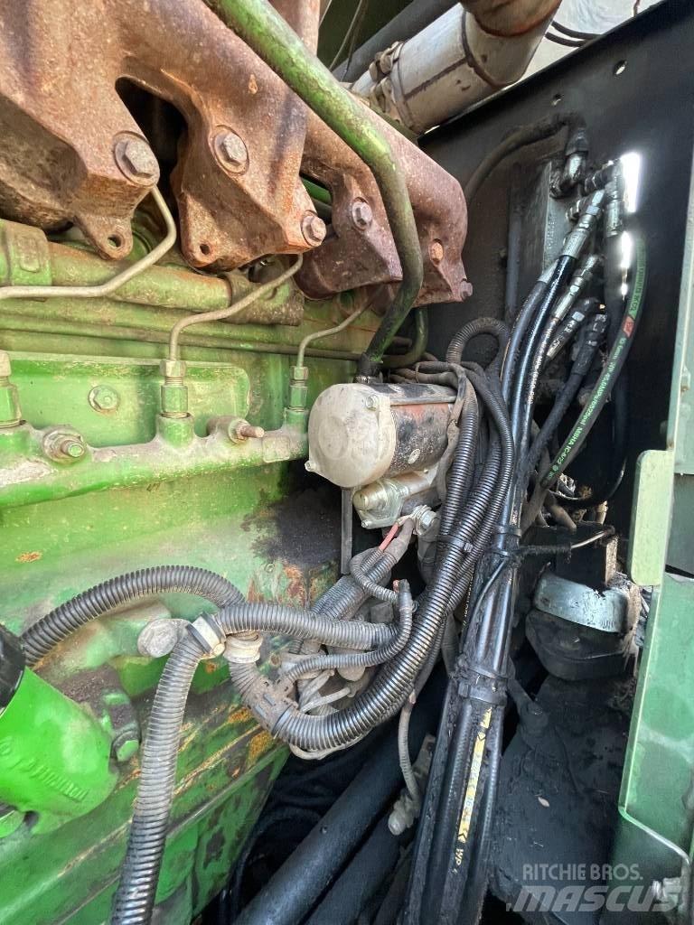 John Deere 1070E Harwestery