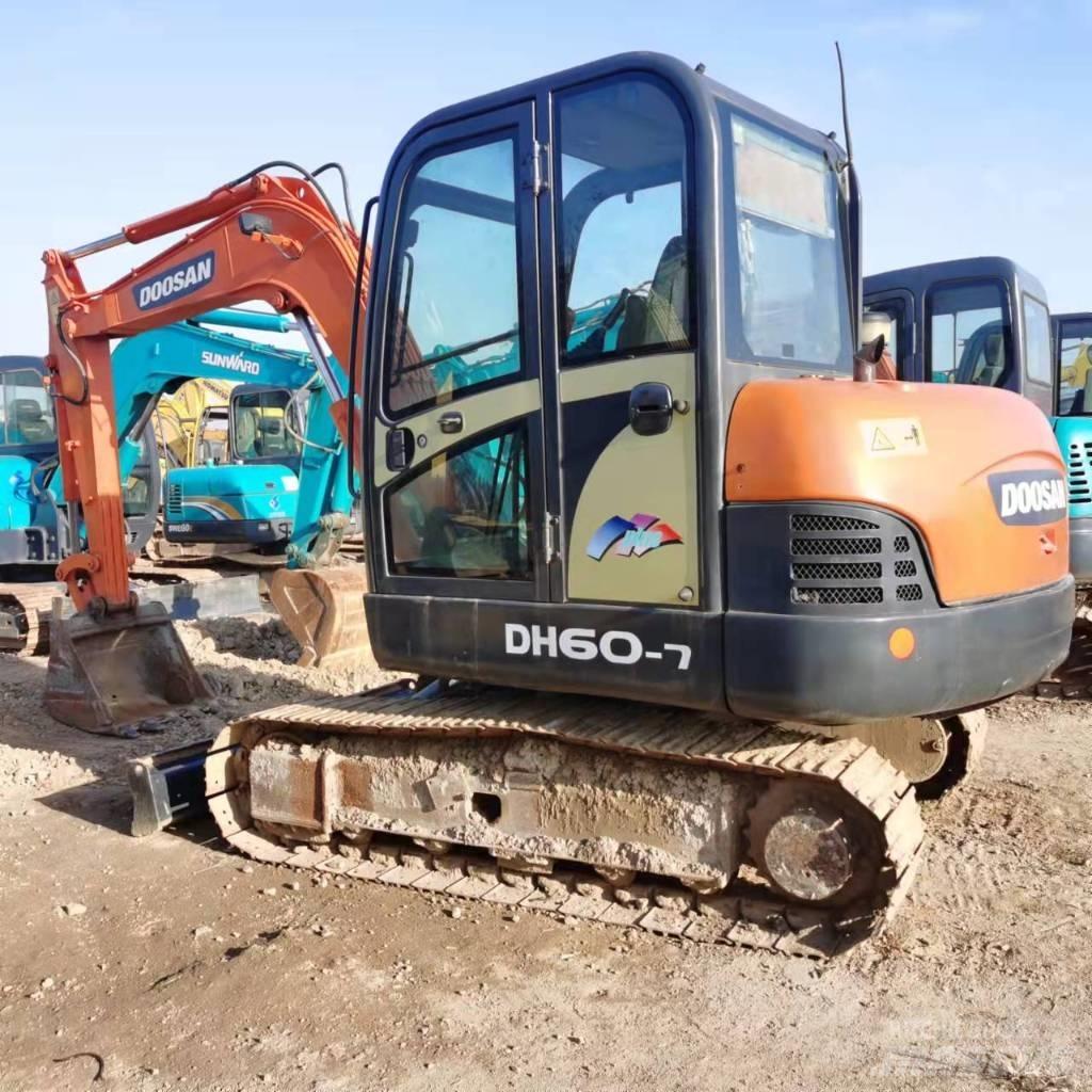 Doosan DH60-7 Koparki gąsienicowe