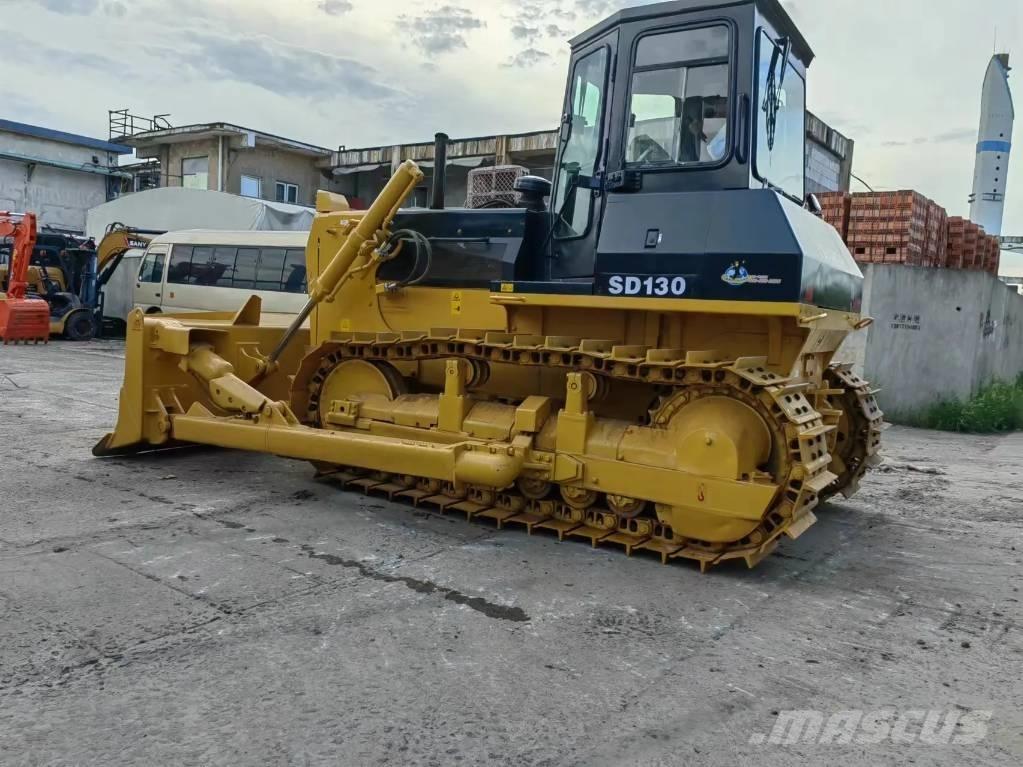 Shantui SD130 Spycharki gąsienicowe