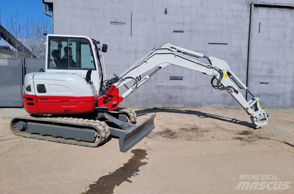 Takeuchi TB260 Minikoparki