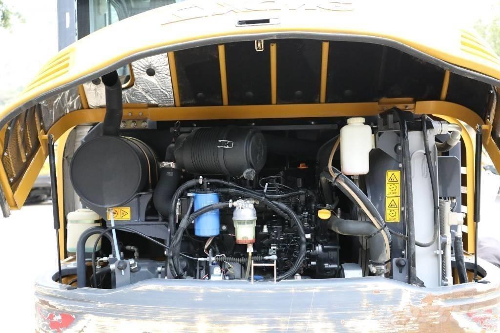 XCMG XE 60 DA Minikoparki