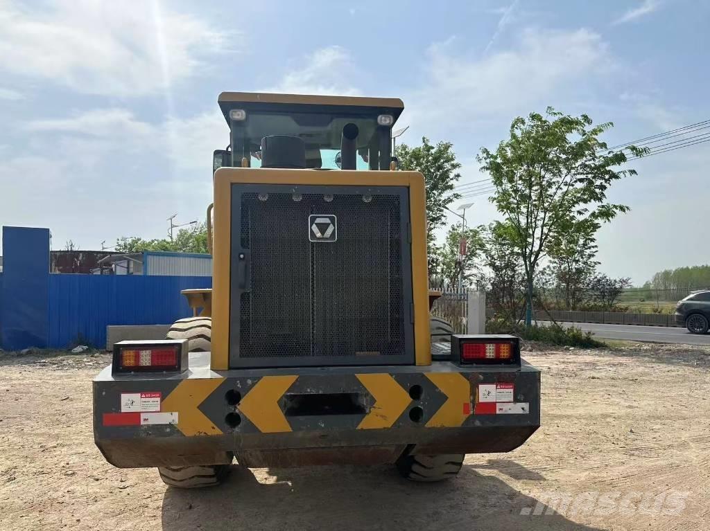 XCMG LW 300 FV Ładowarki kołowe