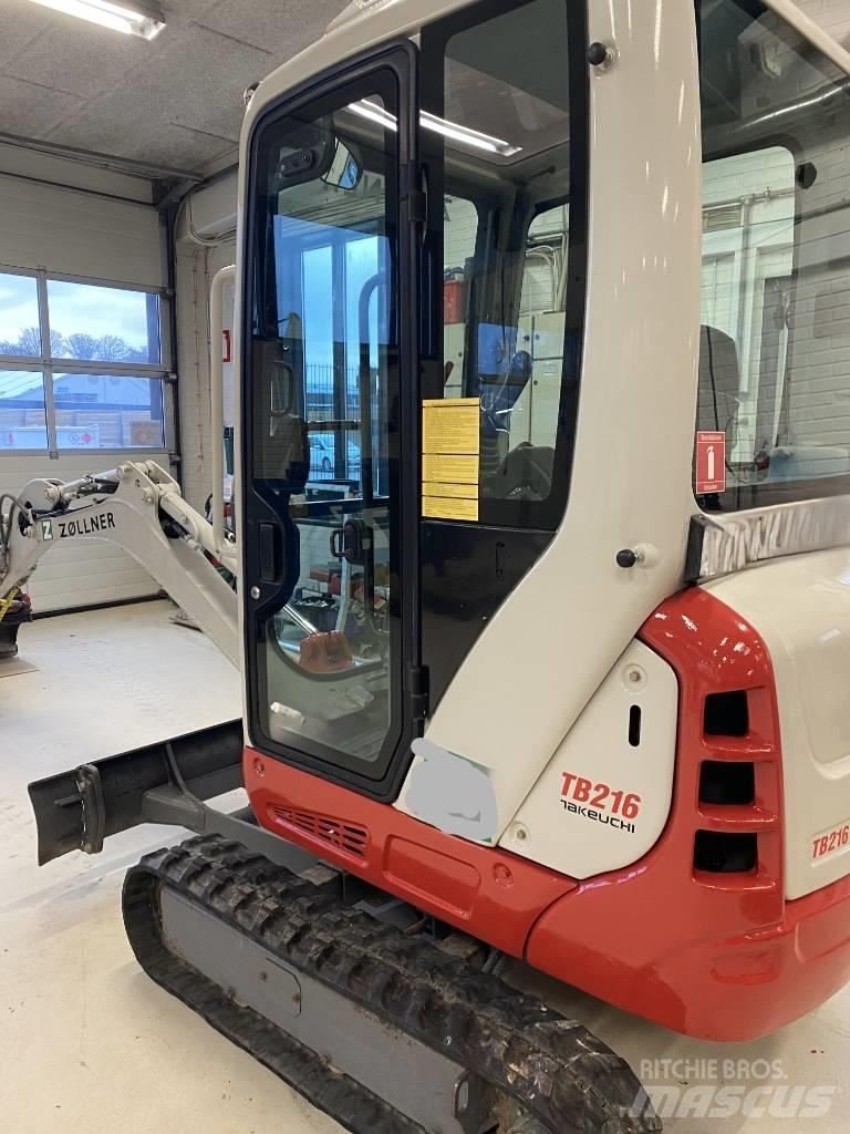 Takeuchi TB 216 Minikoparki