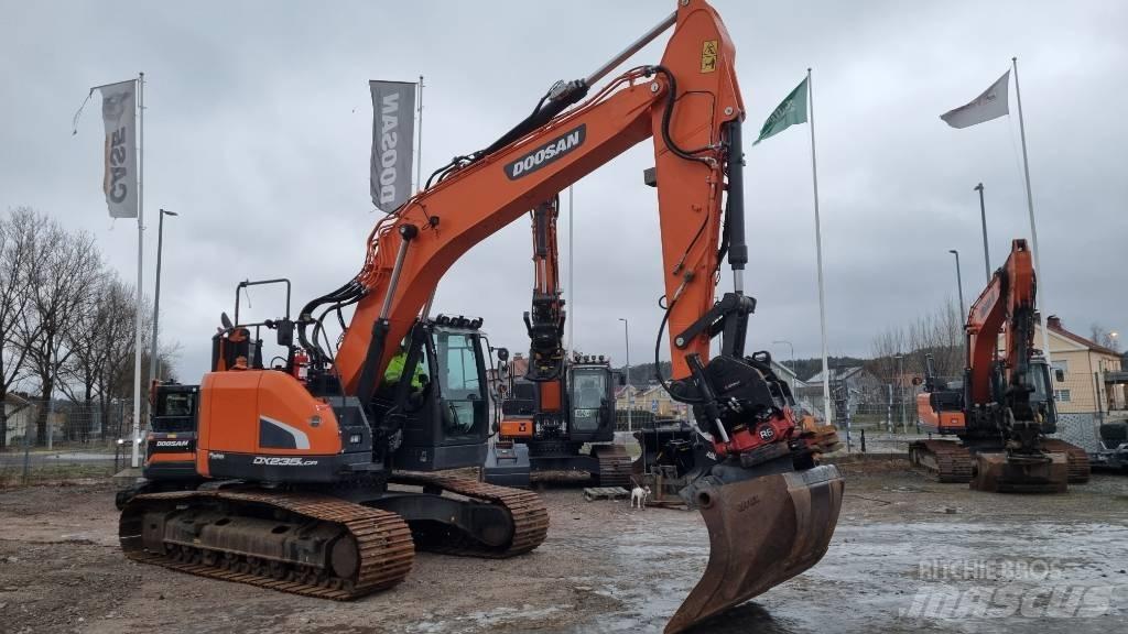 Doosan 235 LCR Koparki gąsienicowe