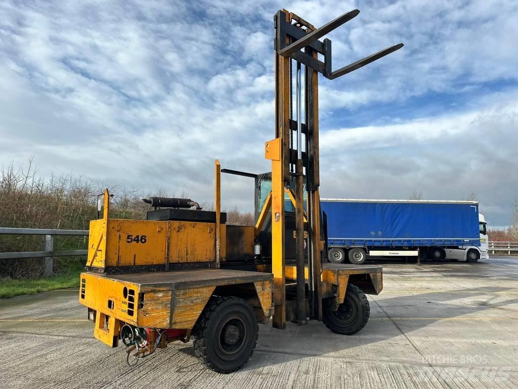 Boss 546 SIDE LOADER Wózki widłowe boczne
