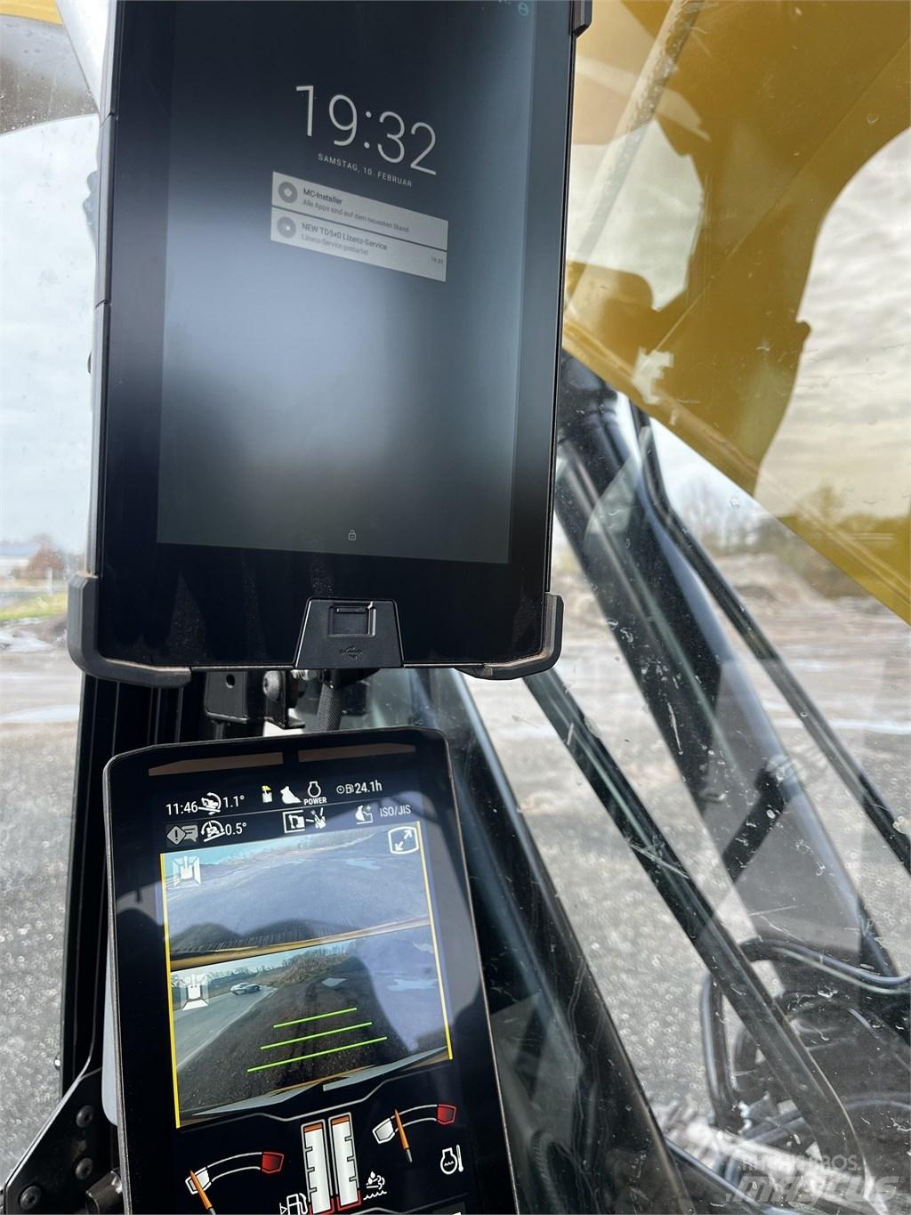 CAT 320 Koparki gąsienicowe