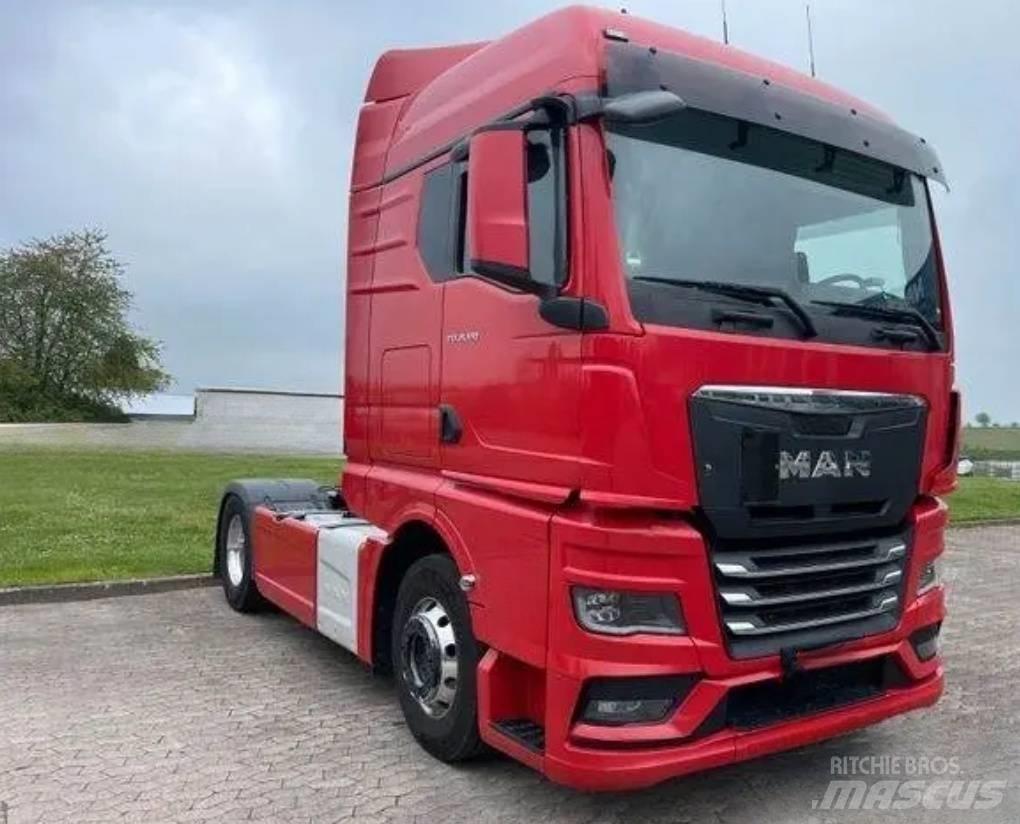 Shacman truck head Przyczepy wywrotki