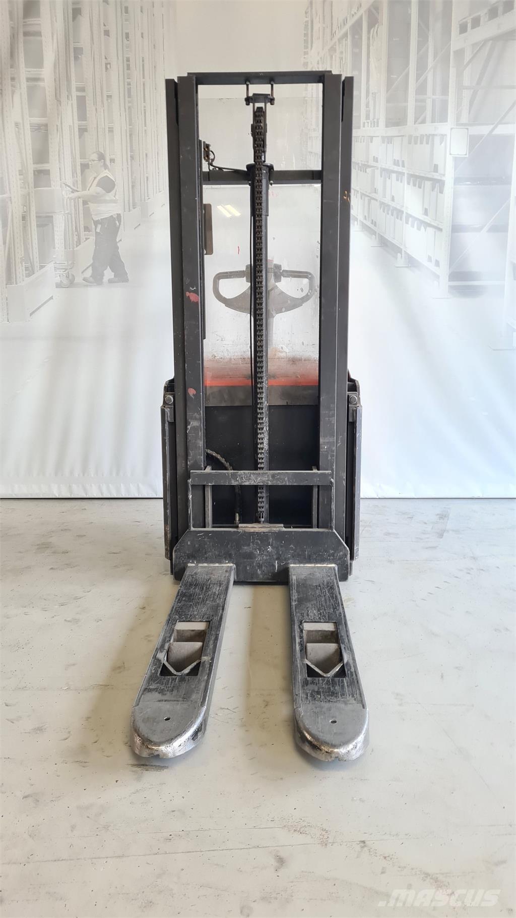 Toyota SWE120 Samojezdne maszyny do załadunku