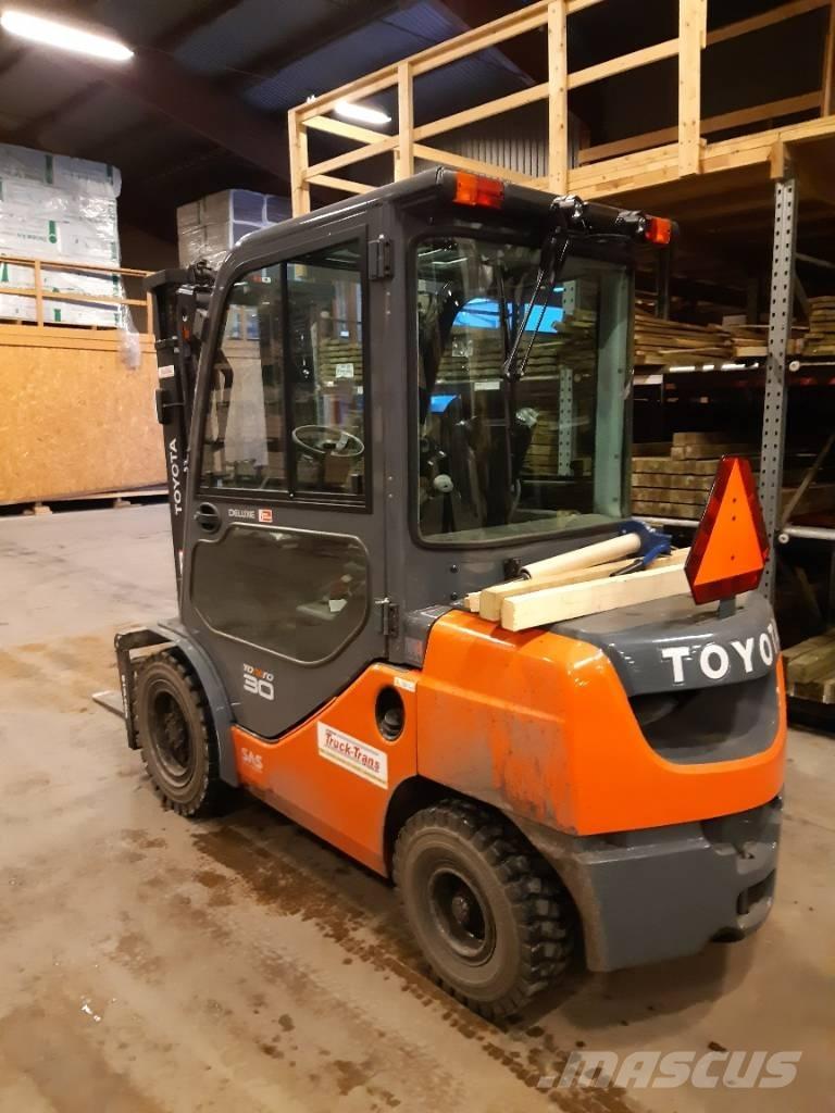 Toyota 02-8FDF30 Wózki Diesla