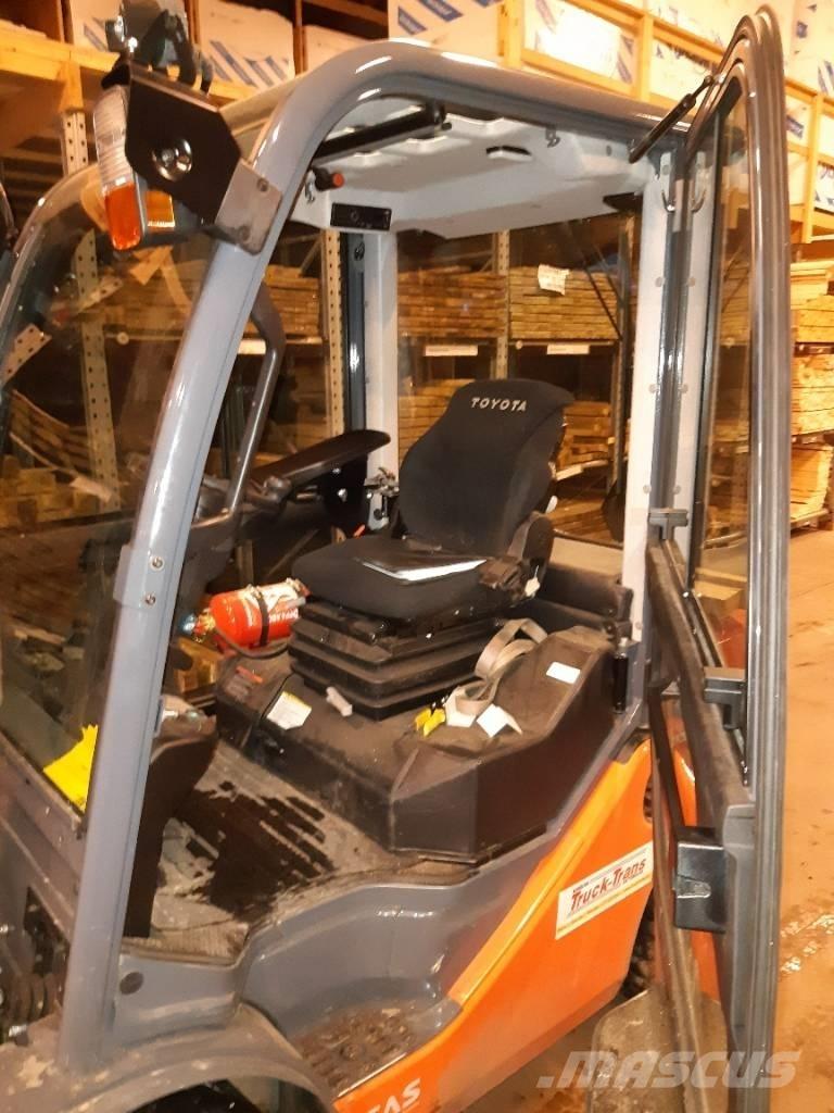 Toyota 02-8FDF30 Wózki Diesla