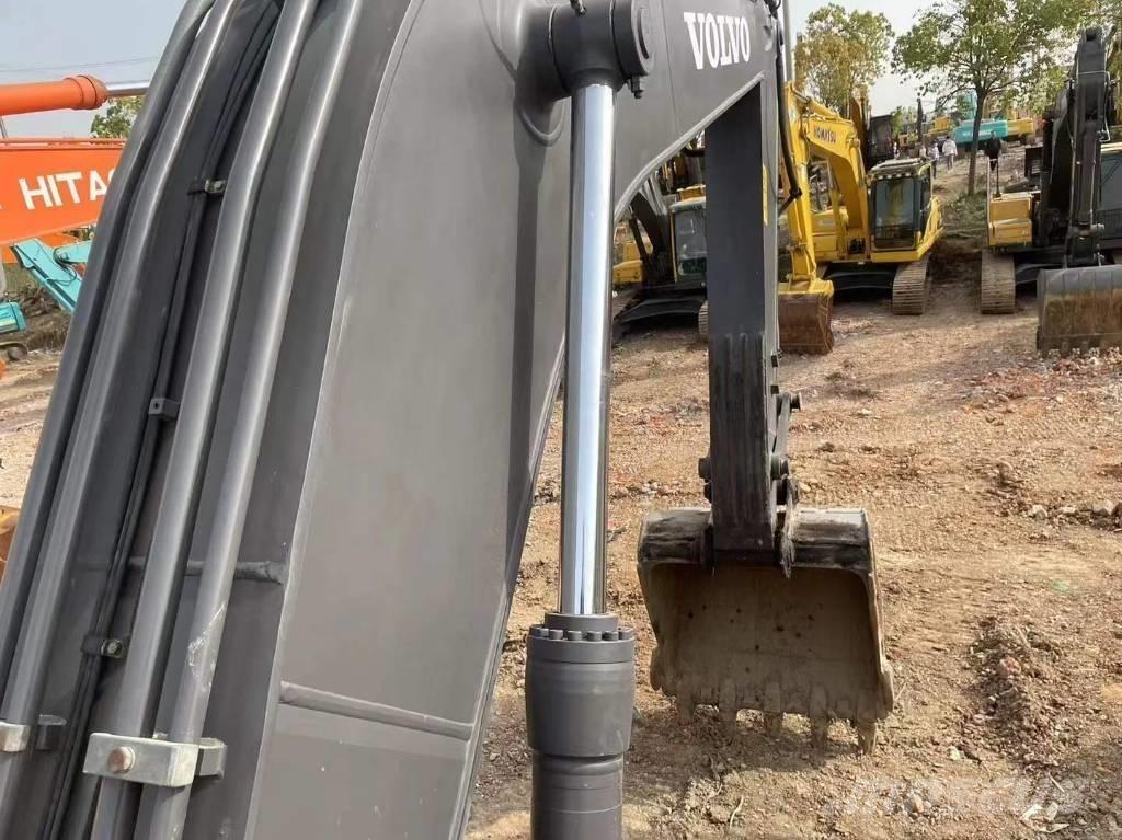 Volvo EC 250 D Koparki gąsienicowe