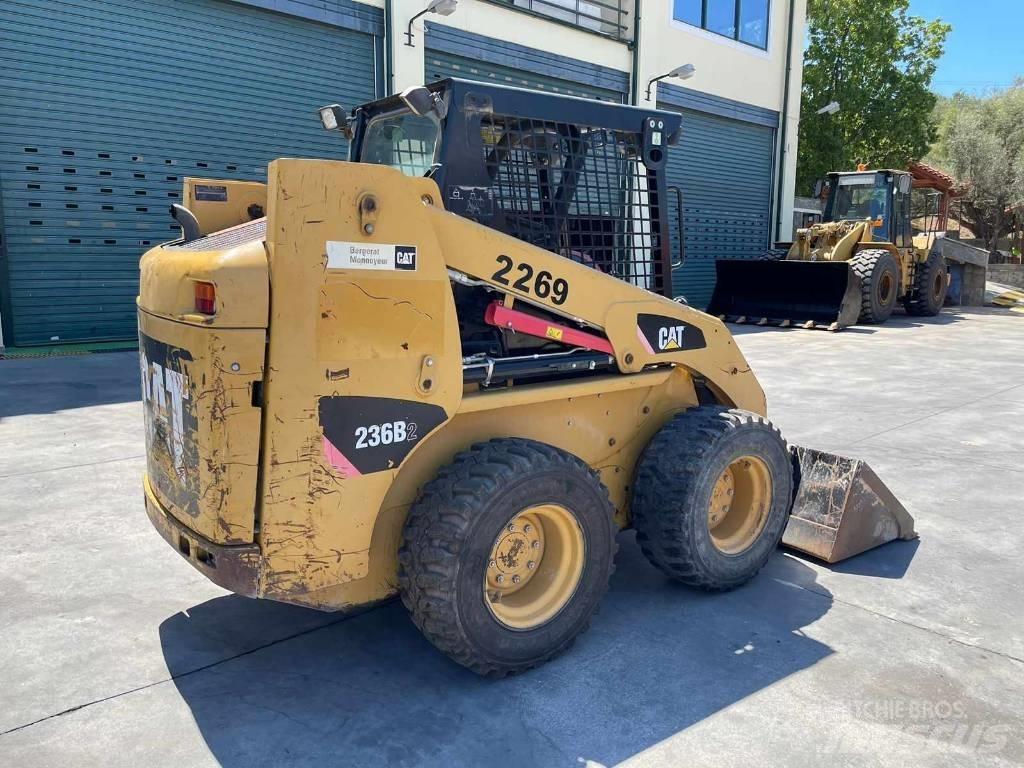 CAT 236 B Ładowarki burtowe