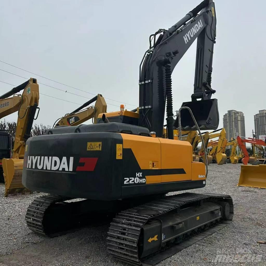 Hyundai 220VS Koparki gąsienicowe