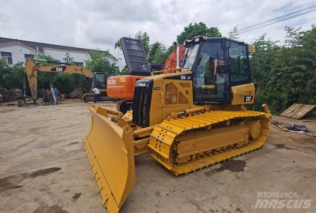 CAT D 5 K Spycharki gąsienicowe