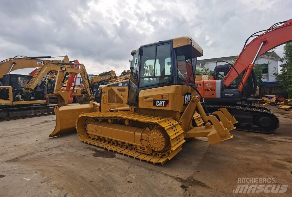 CAT D 5 K Spycharki gąsienicowe