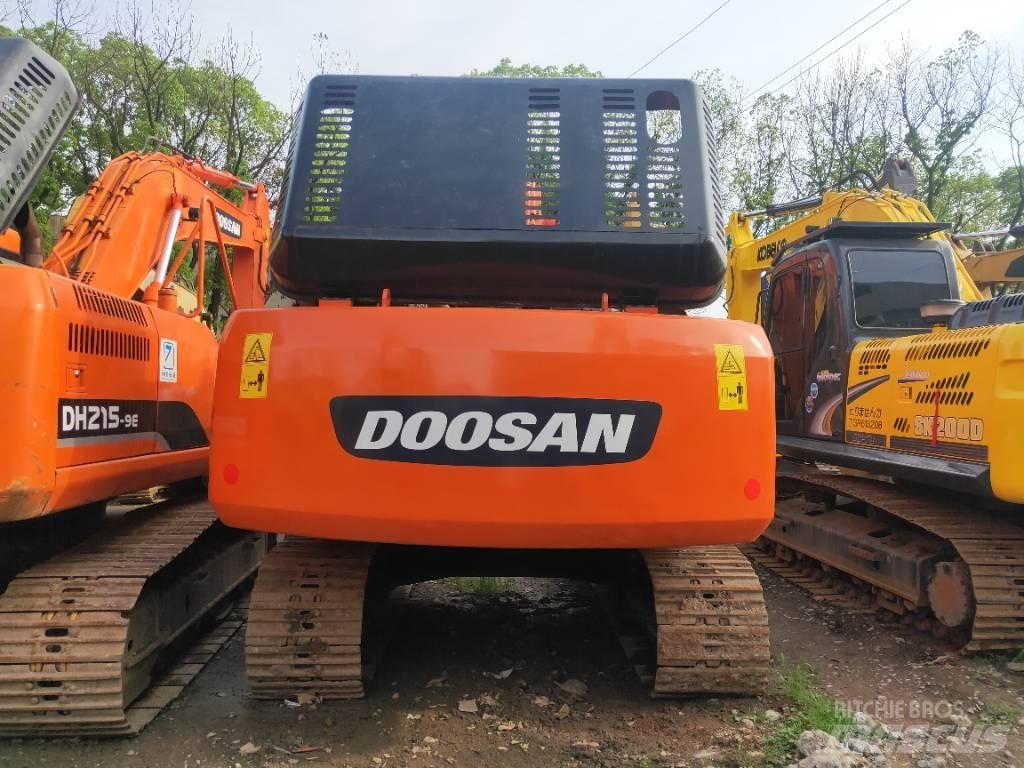 Doosan DH 215-9 Koparki gąsienicowe