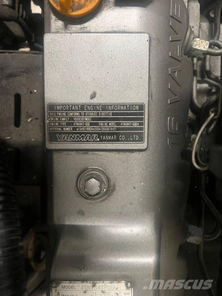 Yanmar 4TNV84T-GGEH Minikoparki