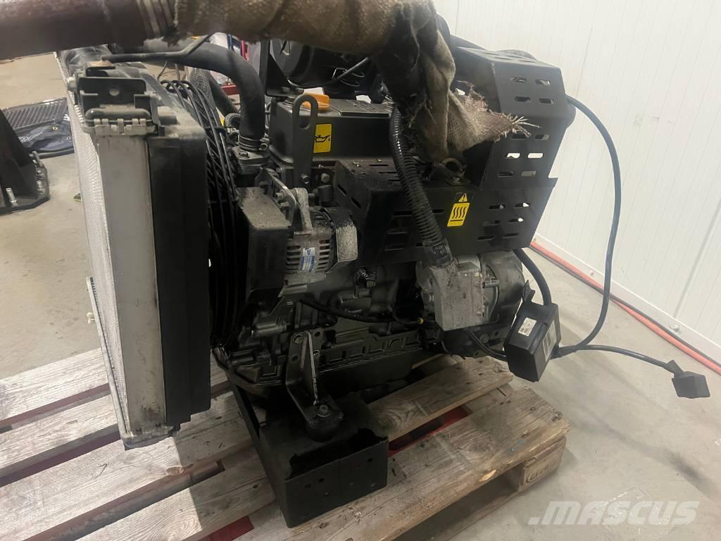 Yanmar 4TNV84T-GGEH Minikoparki