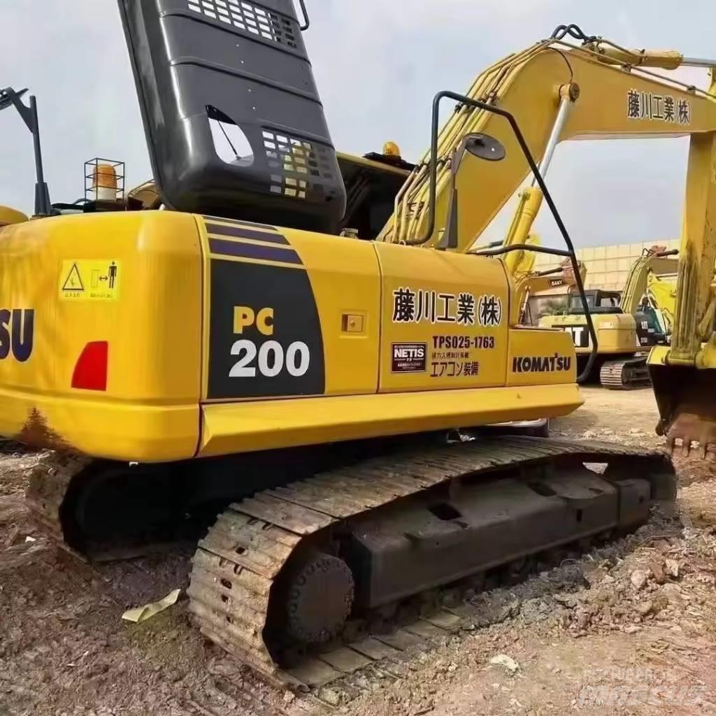 Komatsu PC 200 Koparki gąsienicowe
