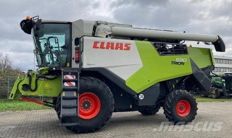CLAAS TRION 530 Kombajny zbożowe