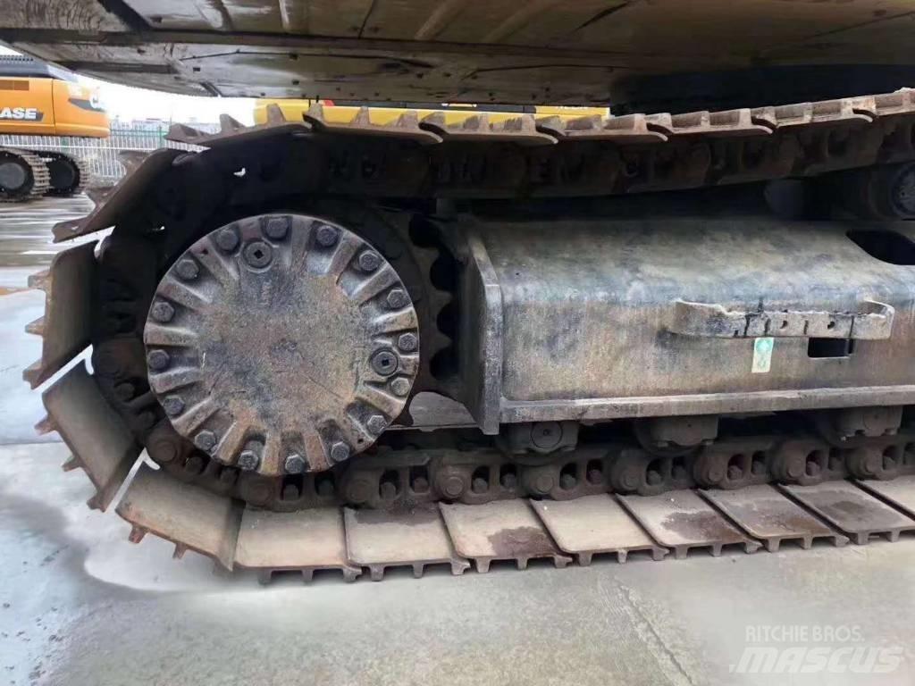 CAT 323 D Koparki gąsienicowe