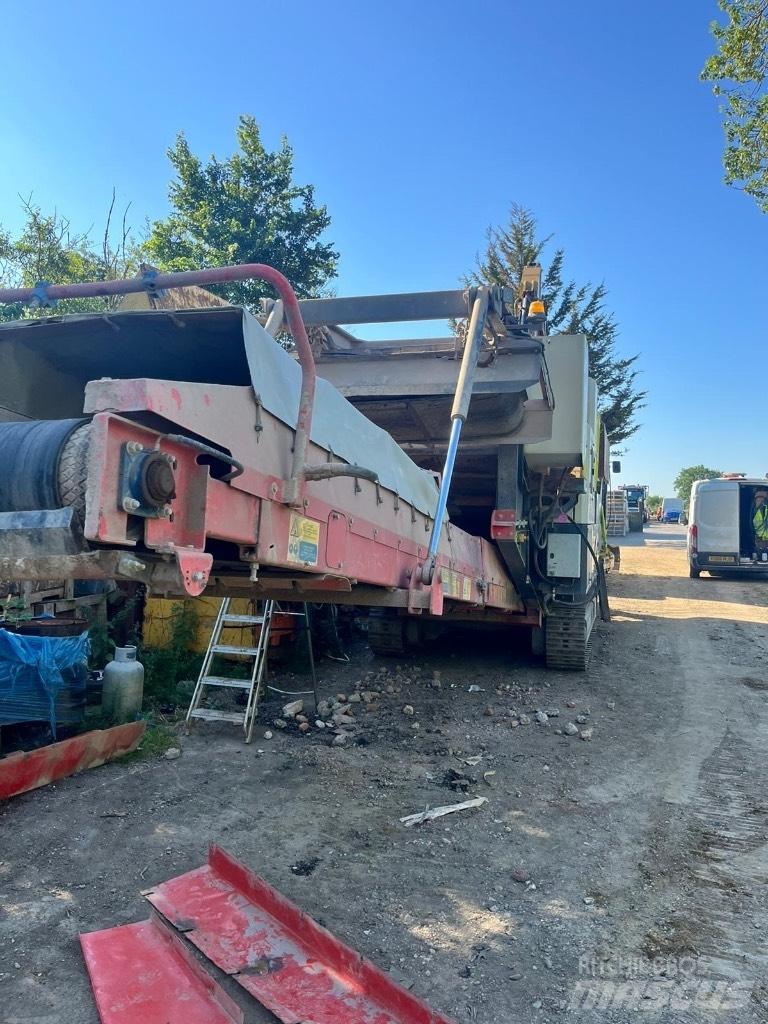Sandvik QJ 241 Kruszarki mobilne
